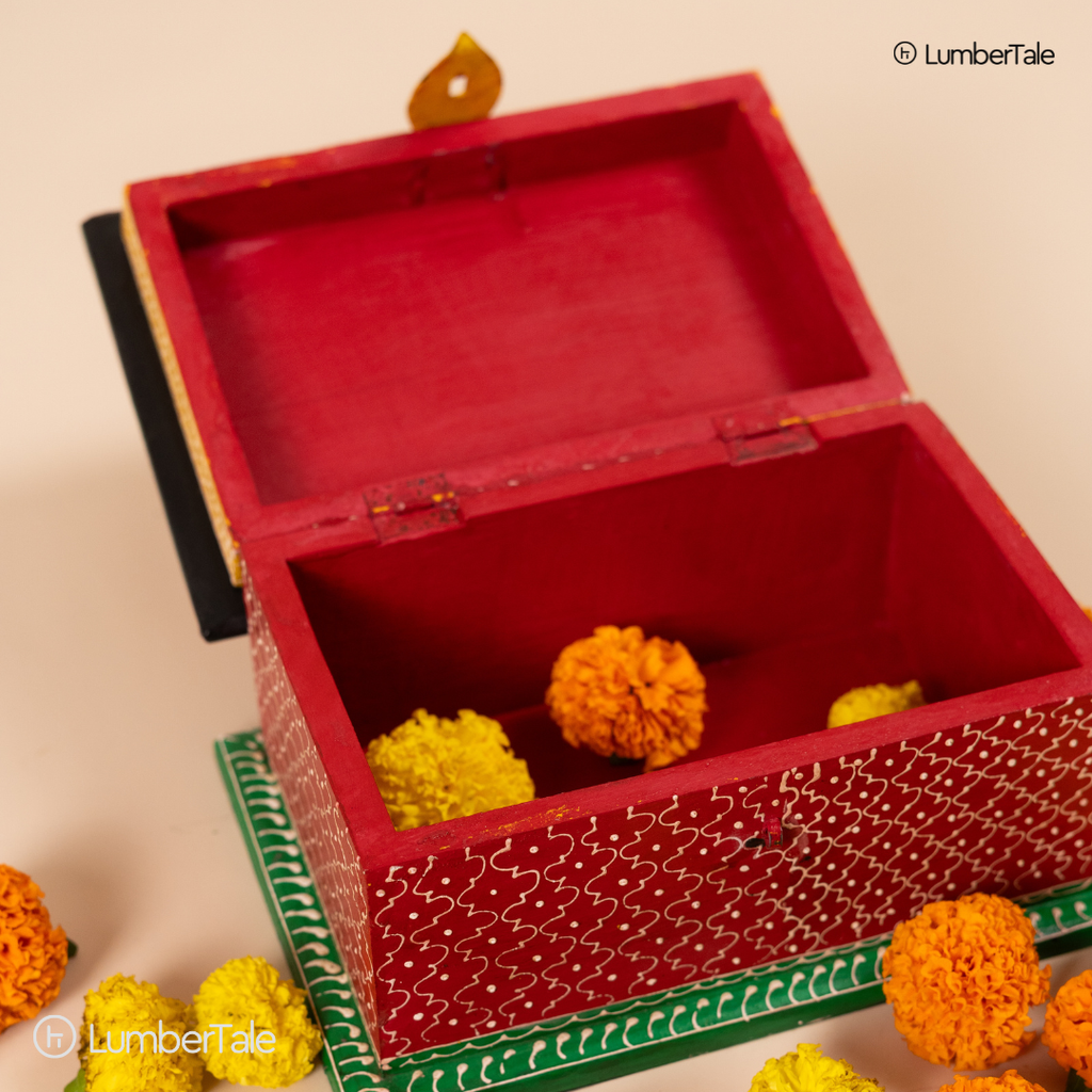 Hand-Painted Wooden Tabletop Sandook – Royal Keepsake Box